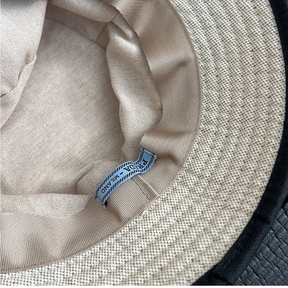 bucket hat